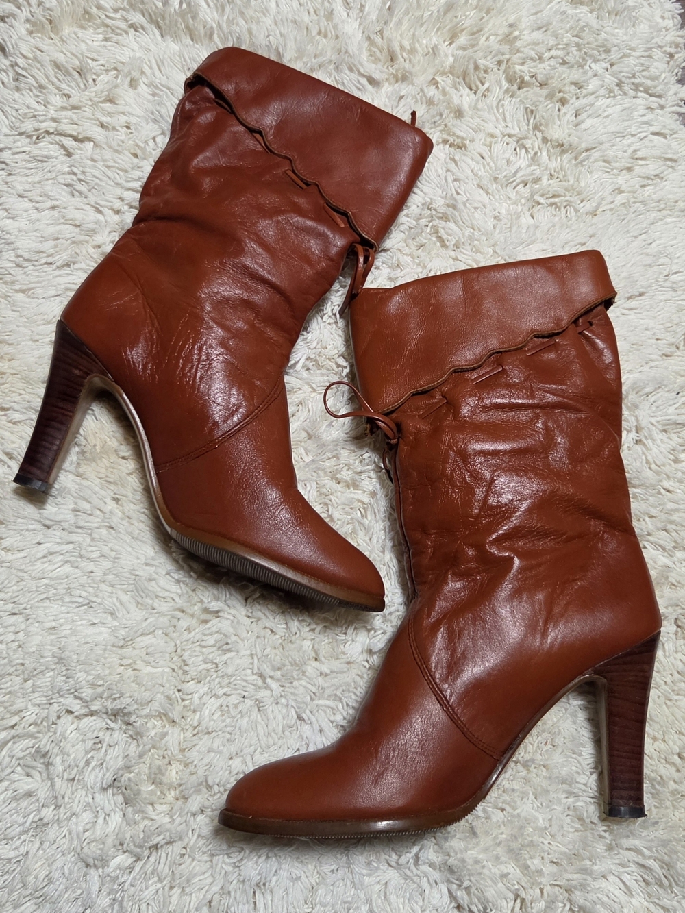 TRUE VINTAGE! Feminine Leather Heel Boots Size 7 Rust Red - Burnt Orange
